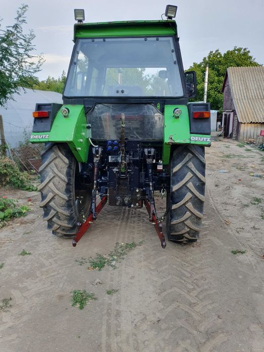 tractor Deutz DX 85
