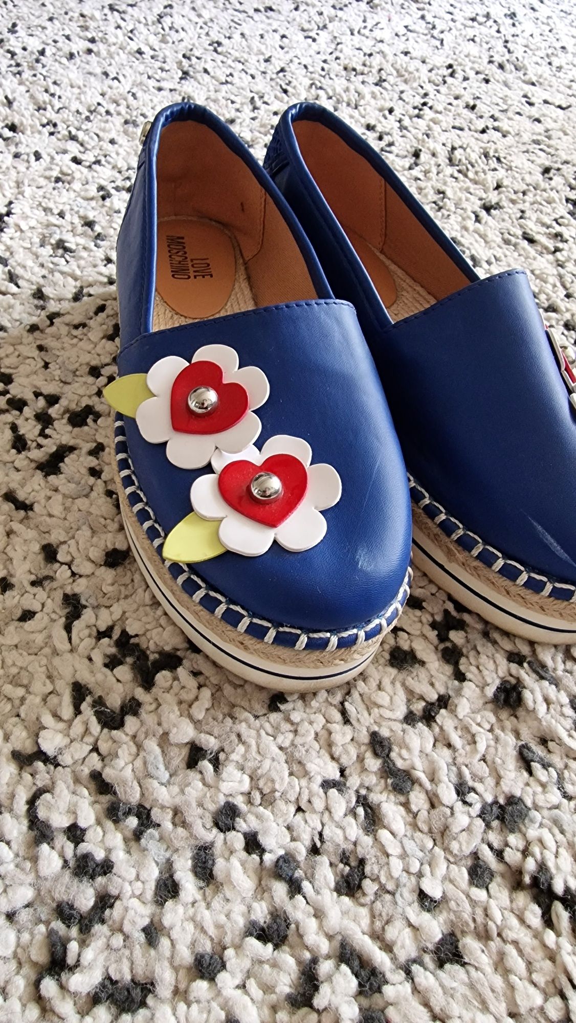 Love Moschino Обувки/тип еспадрили с цветя