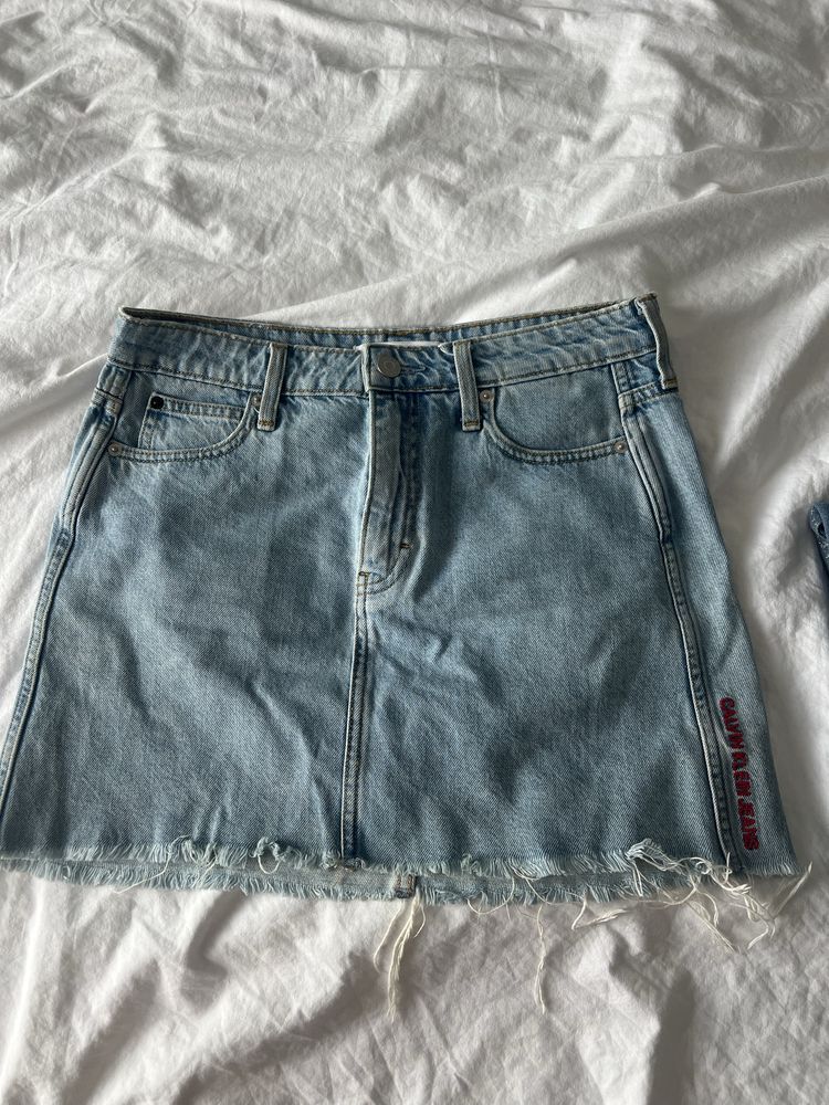 Пола Calvin Klein