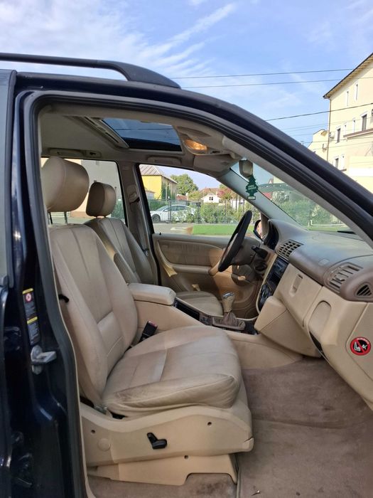 Mercedes-Benz ML 2.7 CDi 163 Cp 2003 Manual