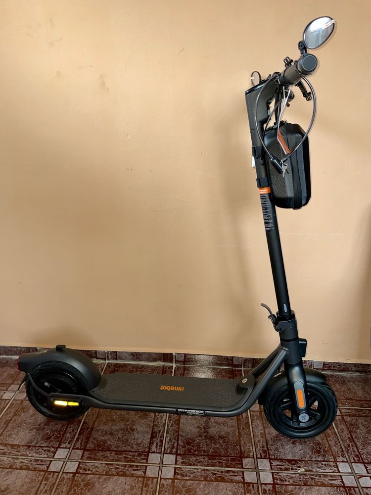 Ел Тротинетка Segway Ninebot F2