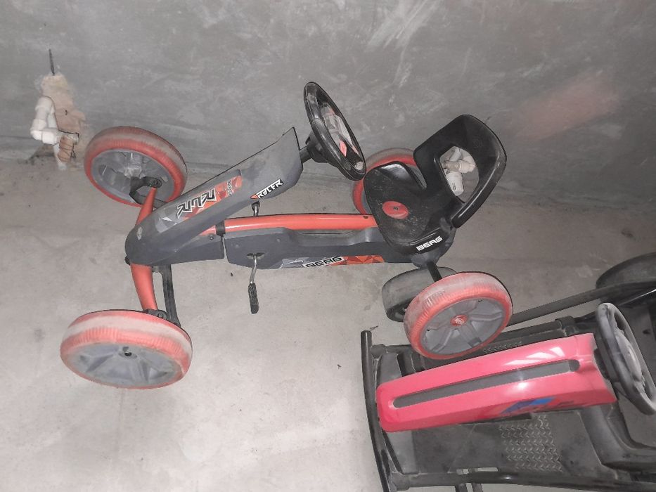 Велосипеды, гонечние мошыни