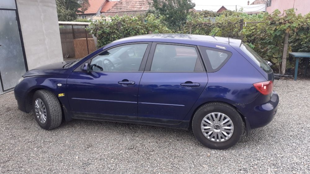 Dezmembrez Piese Mazda 3 din 2005