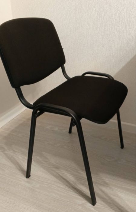 Стулья в офис Зета