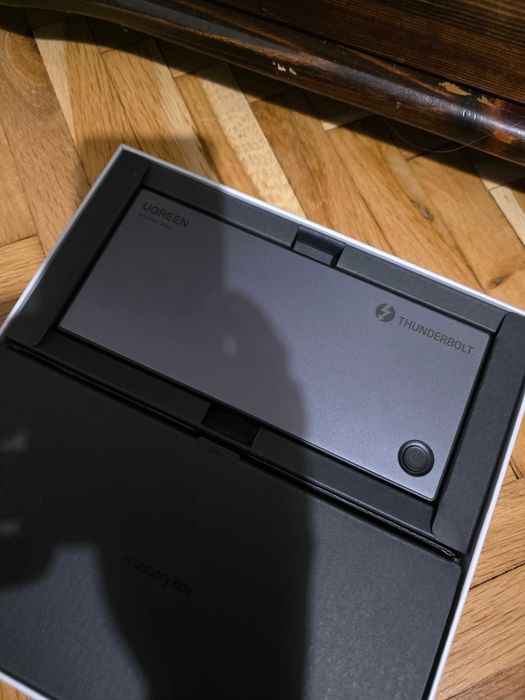 UGREEN Хъб 13-в-1 Revodok Max. Чисто нов.