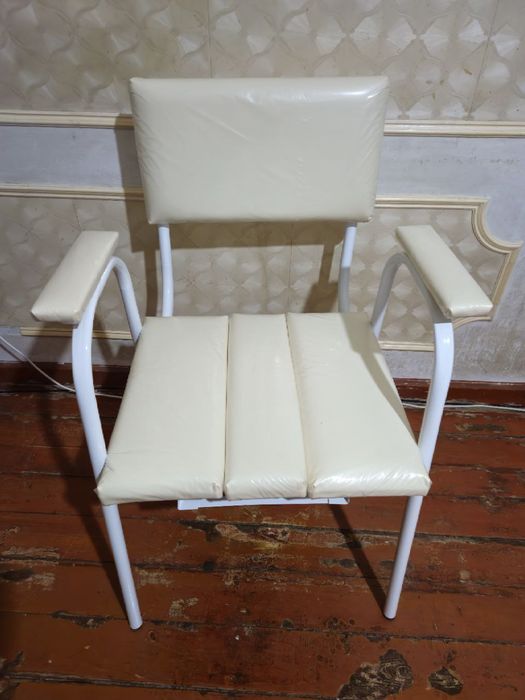 Продается новый горшок стул для пожилых и больных людей