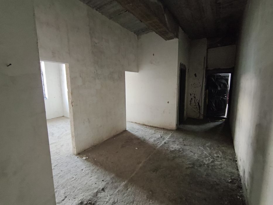 2 qavatli uy  sotiladi. 152kv.m