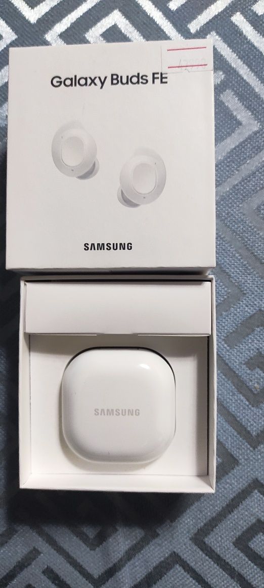 Наушники Samsung Calaxy Bubs FE