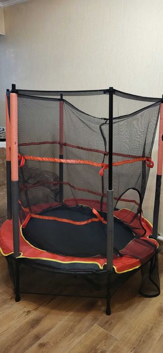 Батут диаметром 140 см