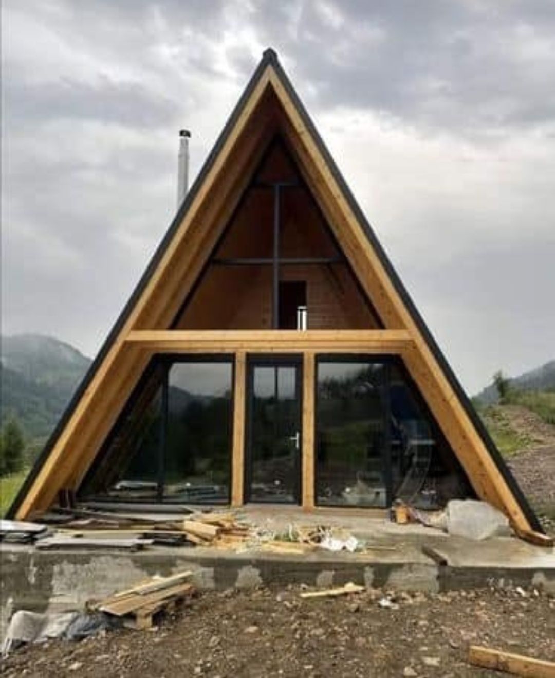 Cabane și căsuțe pe structură metalică orișice model orișice dimensiun