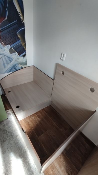 односпальная кровать