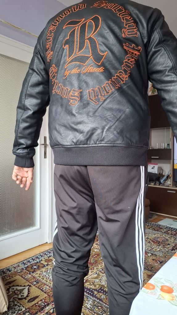 Кожено яке ново xl.