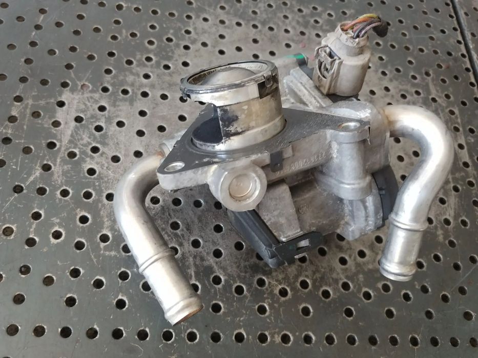 egr 2.0 tdi dfg  vw touran 5t1 2016  04l131501ad  04l131501adv100