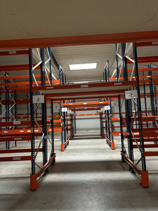 Rafturi metalice industriale reglabile