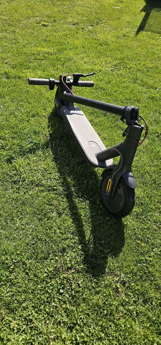Vand Trotineta electrica Xiaomi M365 ca noua