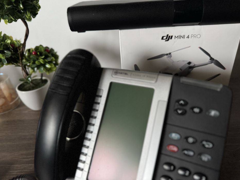 Mitel IP5330E DeskPhone cu Fir Telefon Fix
