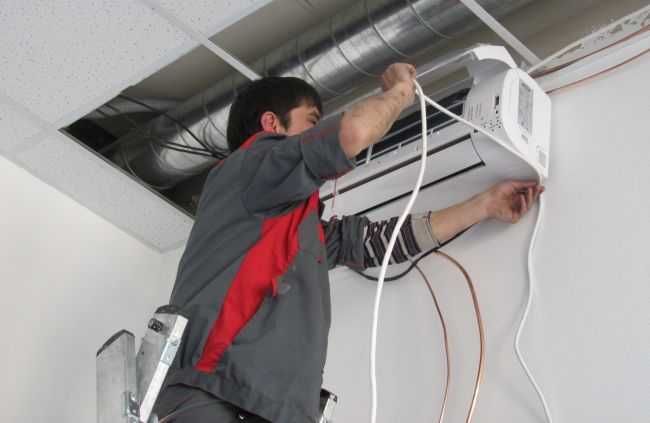 Установка кондиционеров. Демонтаж, заправка. Новые кондиционеры.
