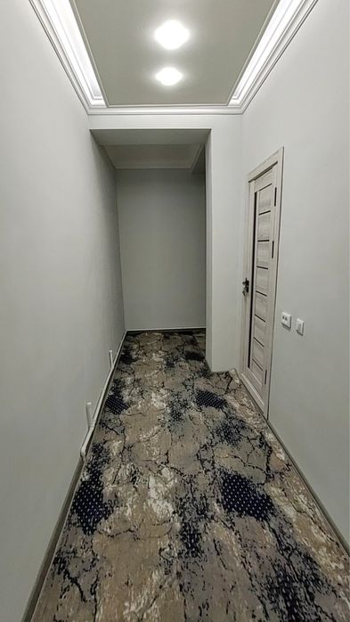 Сакура укув марказини олдида дом сотилади