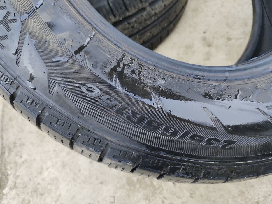 Продается шины зимние 235/65*R 16 c