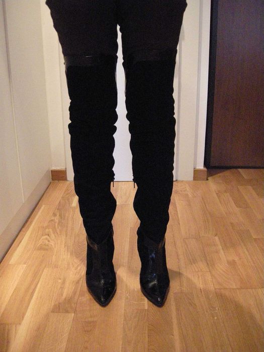 Cizme lungi din piele naturala intoarsa