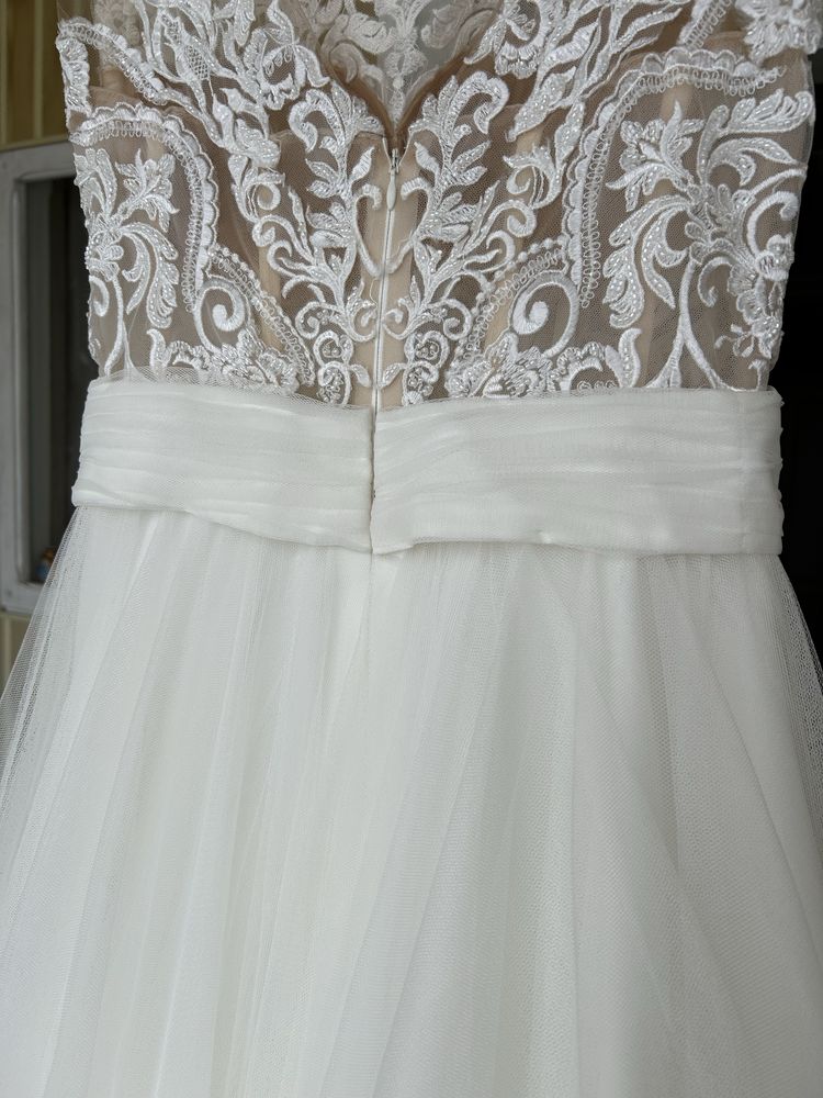 Vand rochie de mireasa