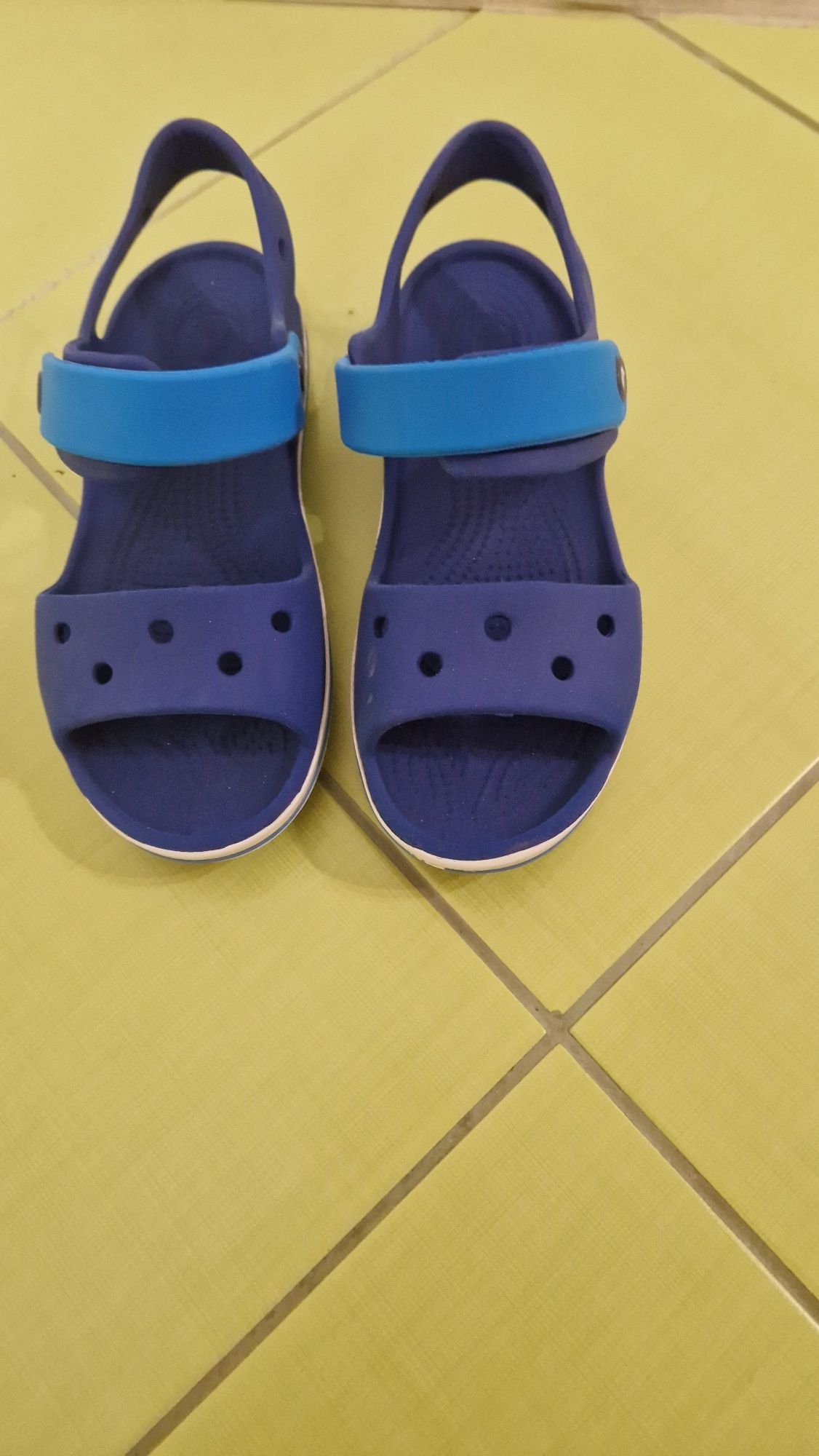 Crocs J2 (33-34)