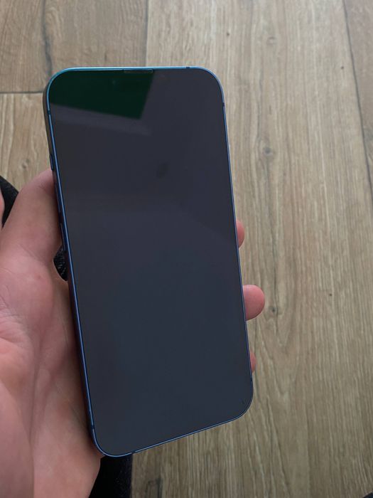 Продам или обменяю 13 айфон