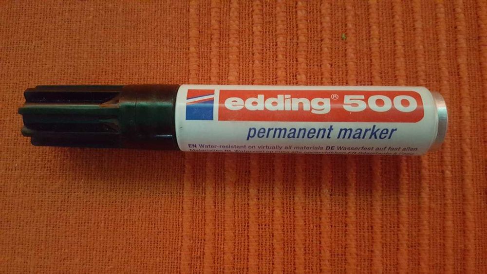 Vând produse de birotica