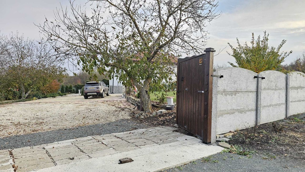 Продава се Къща в с. Дюлево, Област Бургас - 140 кв.м за 1279 €/кв.м - Снимка #2