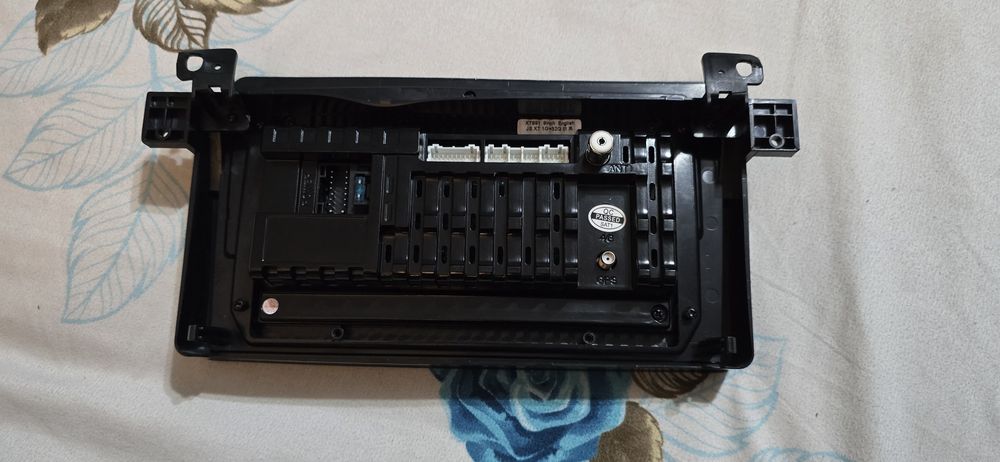 Vând n a v i g a t i e B M W e 46