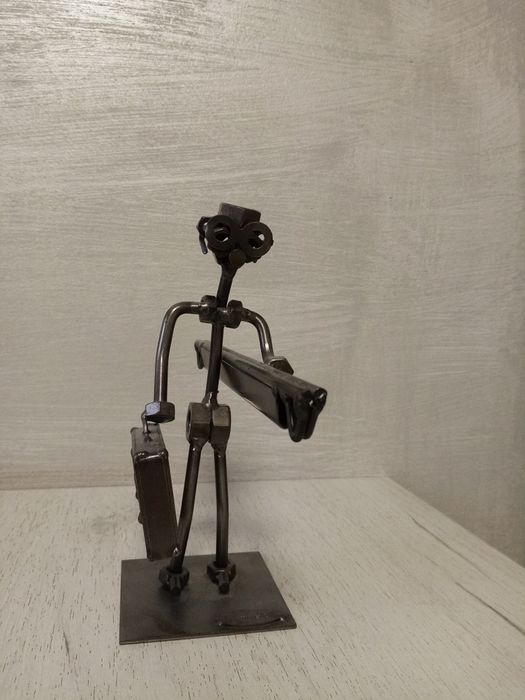 Figurina Lucrata manual