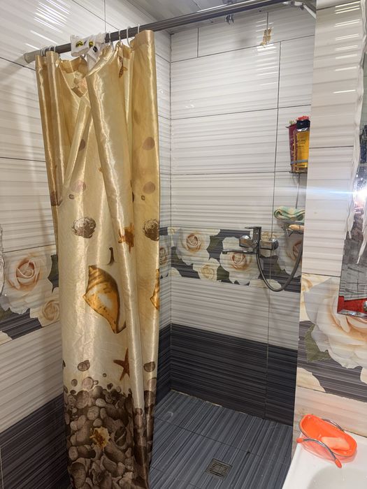 Продаёться! 2х комнатная, 1этаж