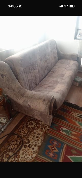 Продам диван и два кресла