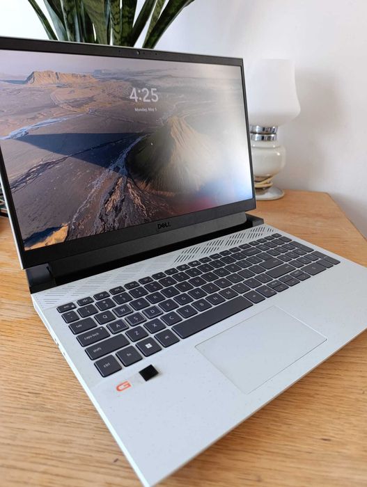 Dell G15 5525 Gaming Laptop – Като нов