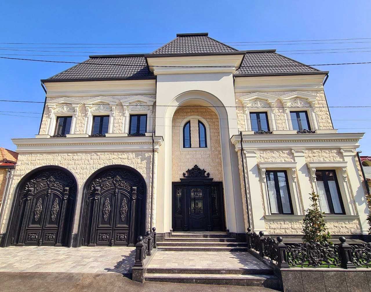 Шикарный Замок в Ц.Луначарского 6 соток