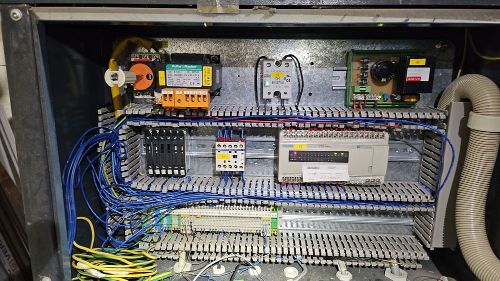 Reparații utilaje de lipit termopan – Automatizări electrice
