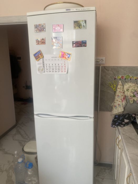 продам холодильник Атлант