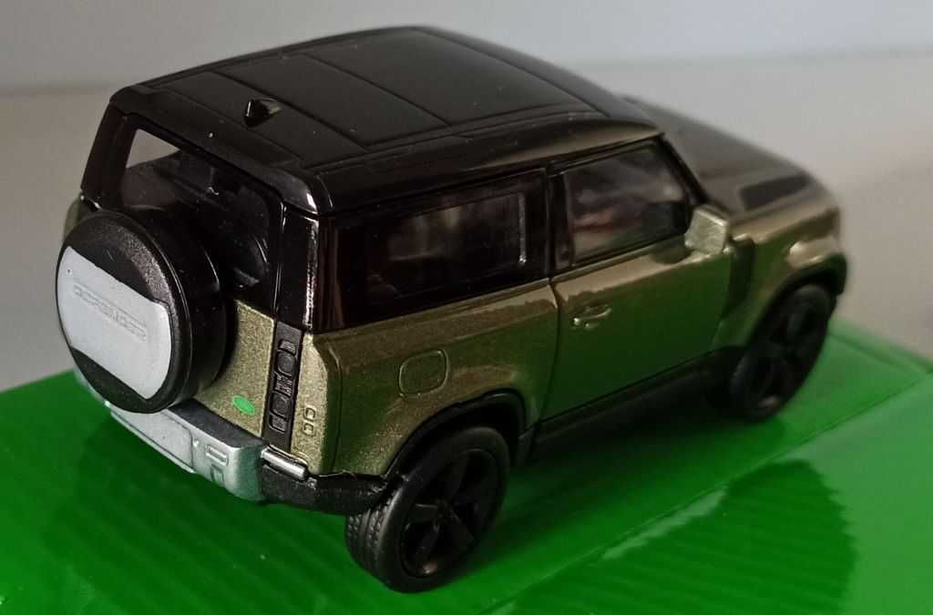 Macheta Land Rover Defender 2020 maro - Welly 1/36