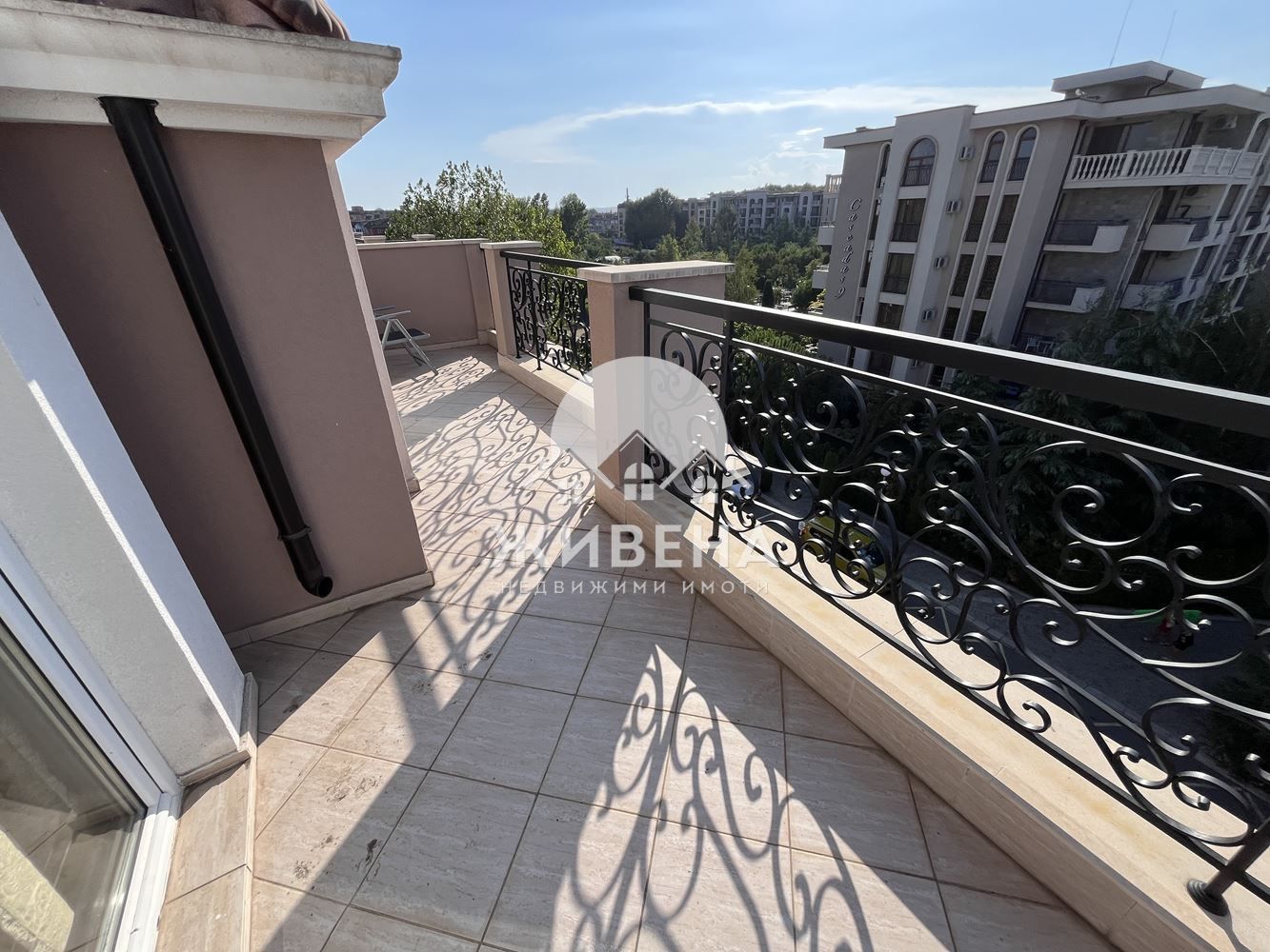 Продава 4-стаен мезонет, к.к. Слънчев бряг, 135 кв.м