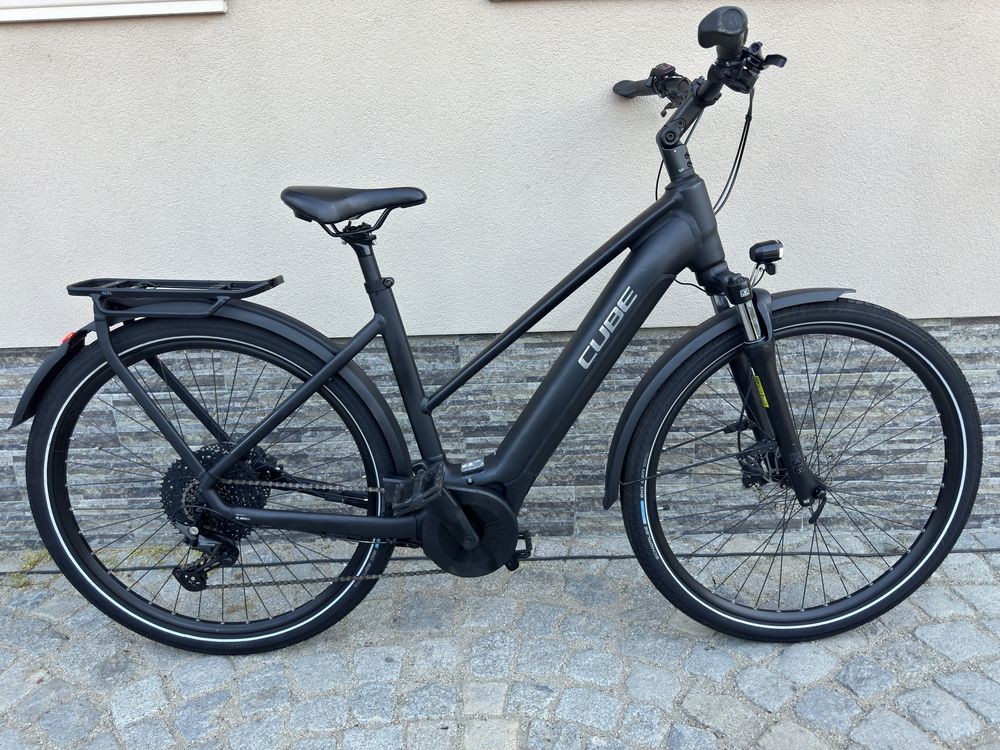 Електрически велосипед Cube Touring Pro размер: 28/50см