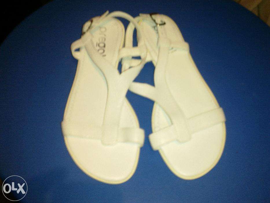 sandale piele albe