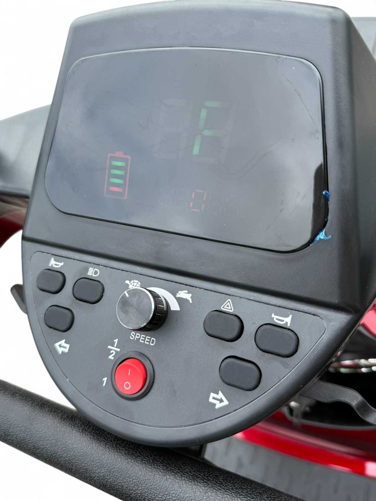 Четириколка на електричество F3 2000W - Червена