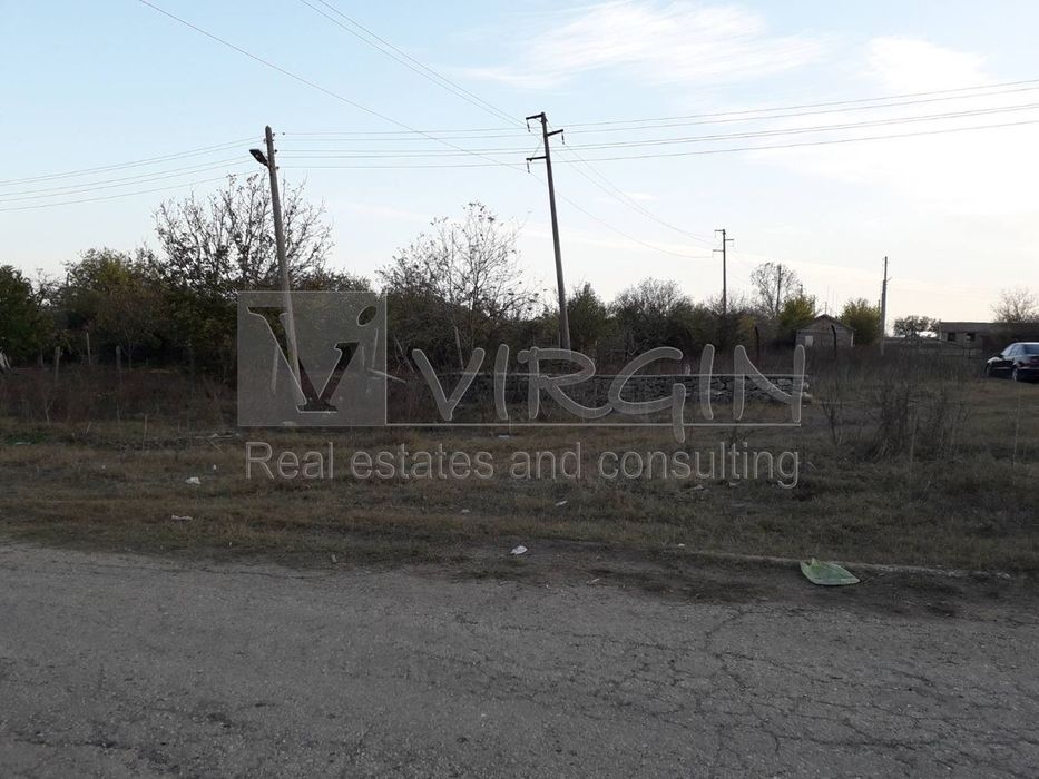 Парцел в с.Падина, област Варна, площ 10900 кв.м