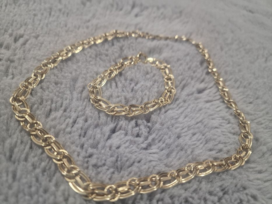 Se vinde  set Lanț +Brațară