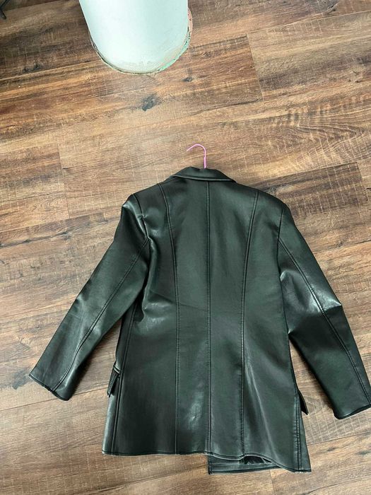 Дамско сако и Дамски трикотажен топ Zara