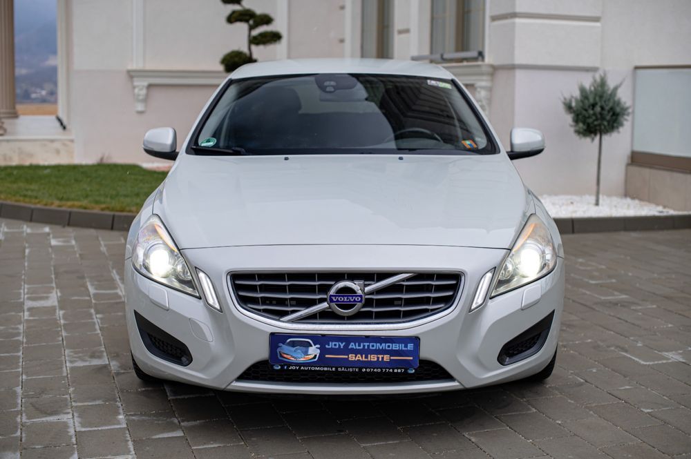 Volvo V60 *Rate* 2012 2.0 Diesel *Garantie 12 Luni*