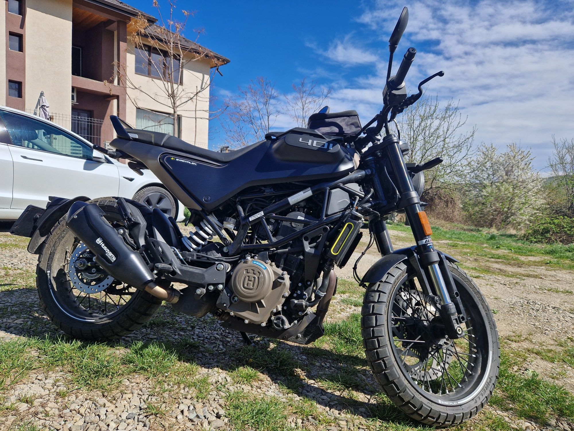 Motocicleta Husqvarna Svartpilen 401, garanție, A2