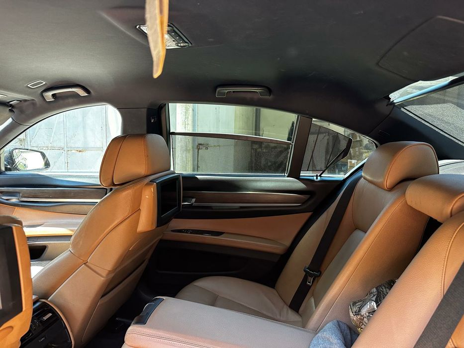 Vând BMW 740 xd 2011