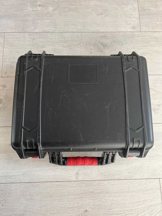 Продам DJI FPV Combo с защитным кейсом