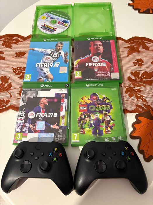 Xbox One X 1TB Perfecta  Stare